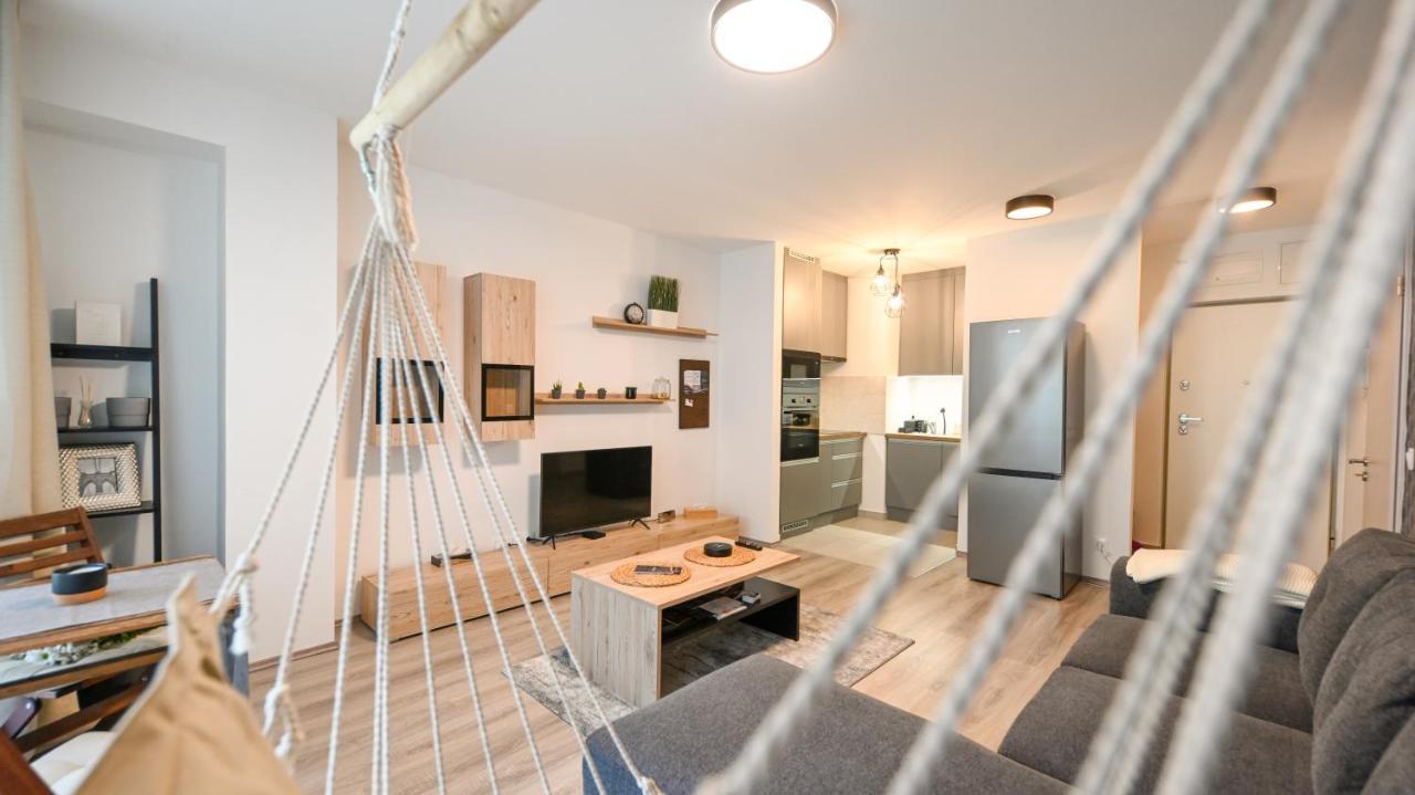West Park Residence Apartment 布达佩斯 外观 照片